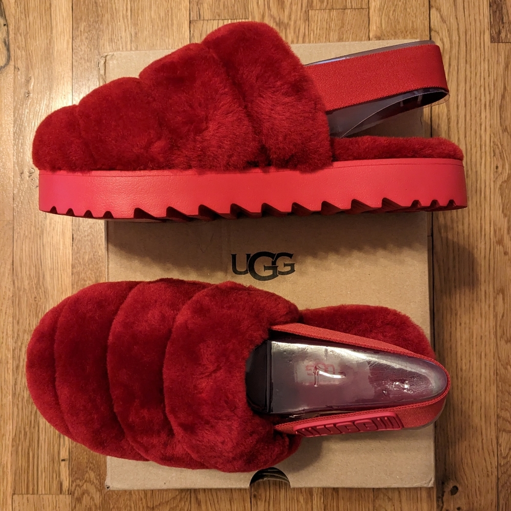 UGG Australia Super Fluff Slipper in Ribbon Red